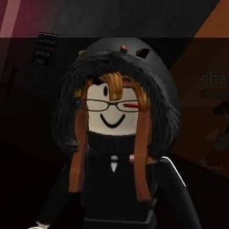 chat with ai character: Lucía