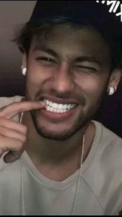 ai character: Neymar jr background