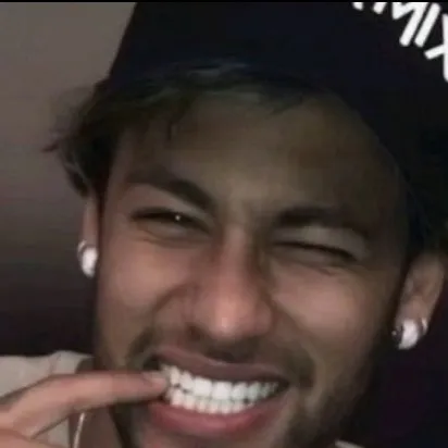 chat with ai character: Neymar jr