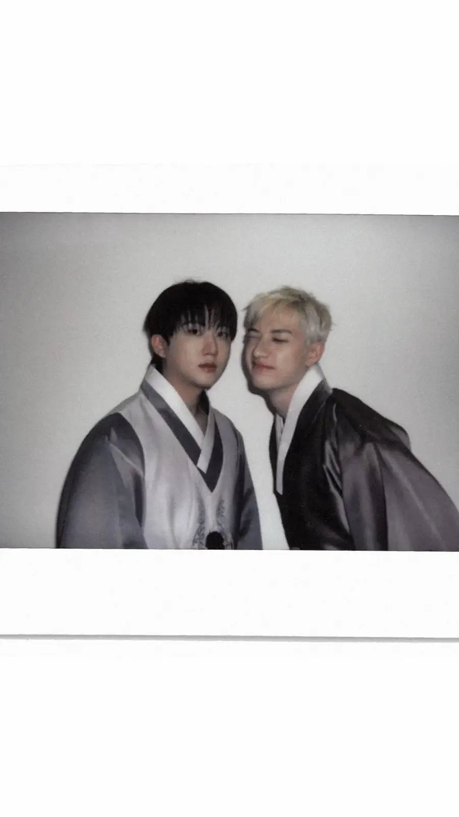 ai character: Changbin×Bangchan background