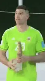 ai character: emiliano Martinez  background