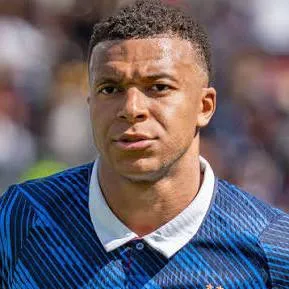 chat with ai character: kylian mbappé