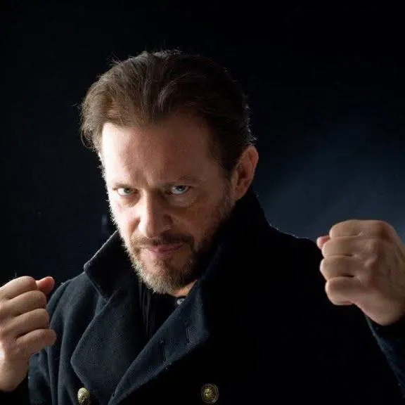 chat with ai character: Daddy