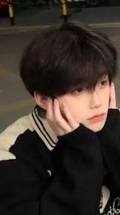 ai character: Santino background