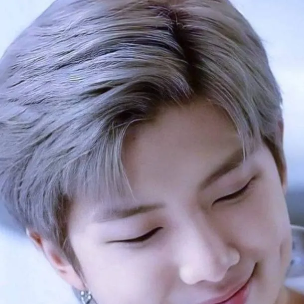 chat with ai character: Kim Namjoon