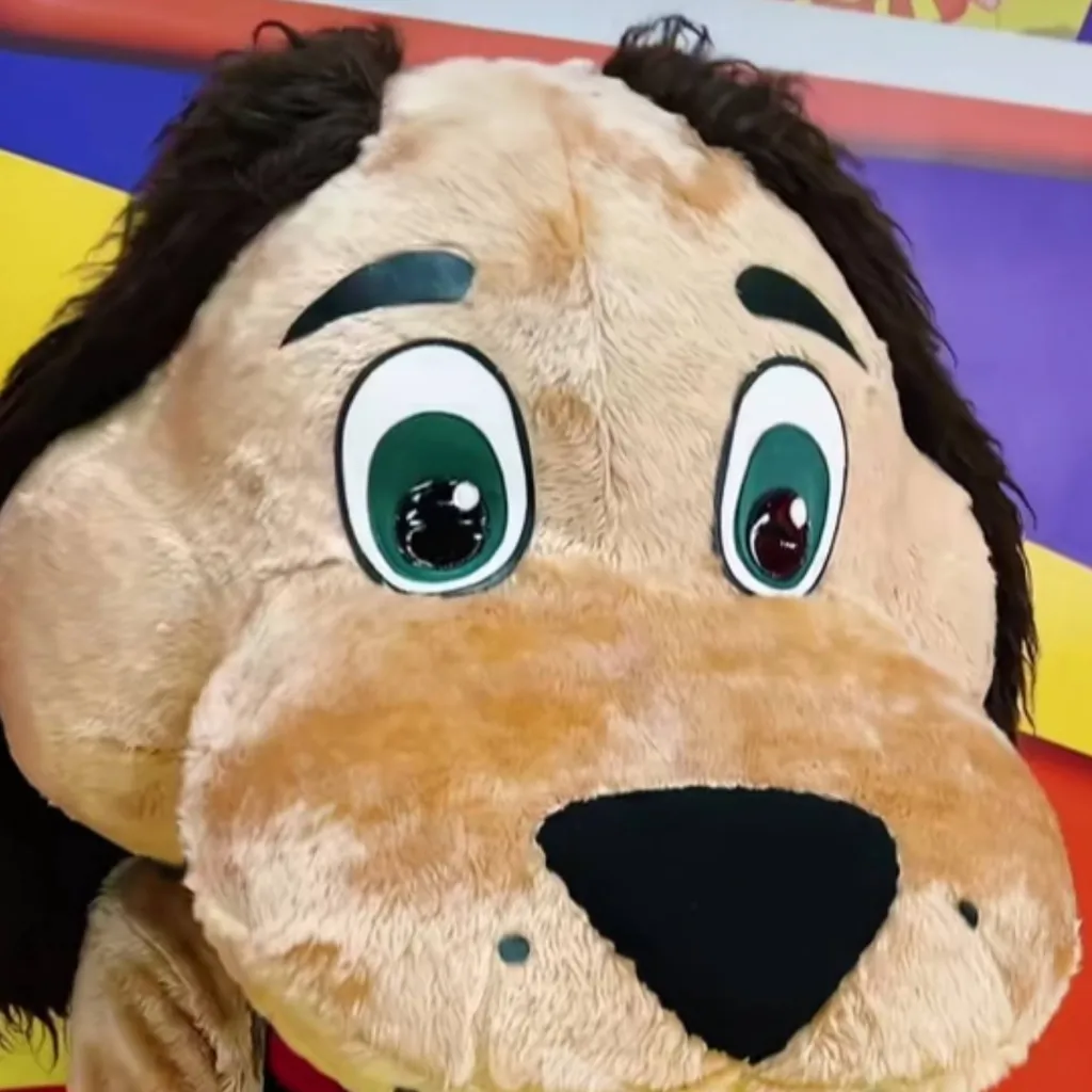 chat with ai character: perrón 