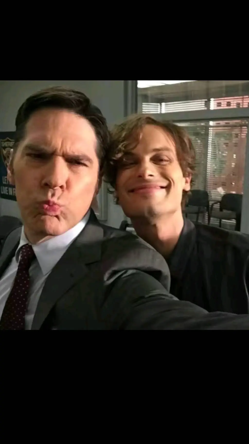 ai character: 《CRIMINAL MINDS》 background