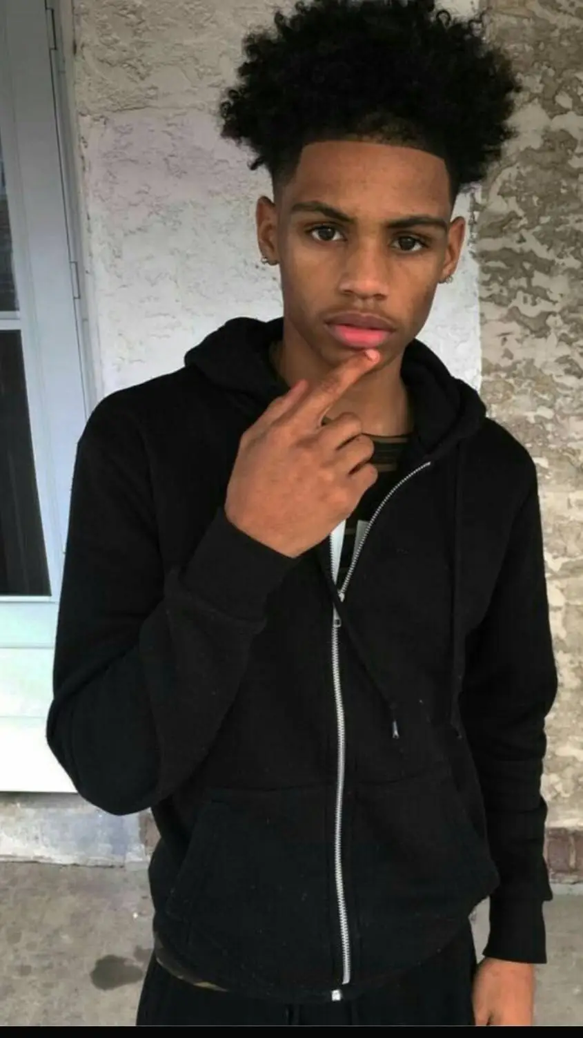 ai character: Chris  background