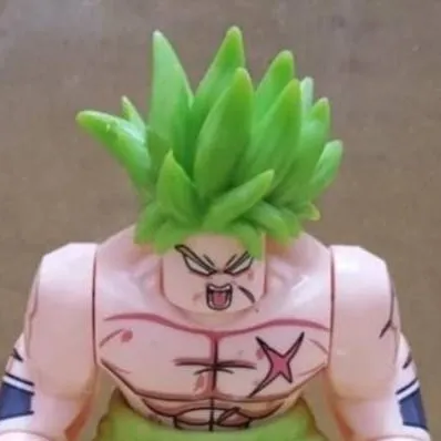 chat with ai character: Broly Super(Lego)