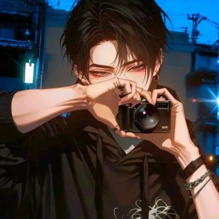 chat with ai character: 🫰Alexander❤️‍🔥