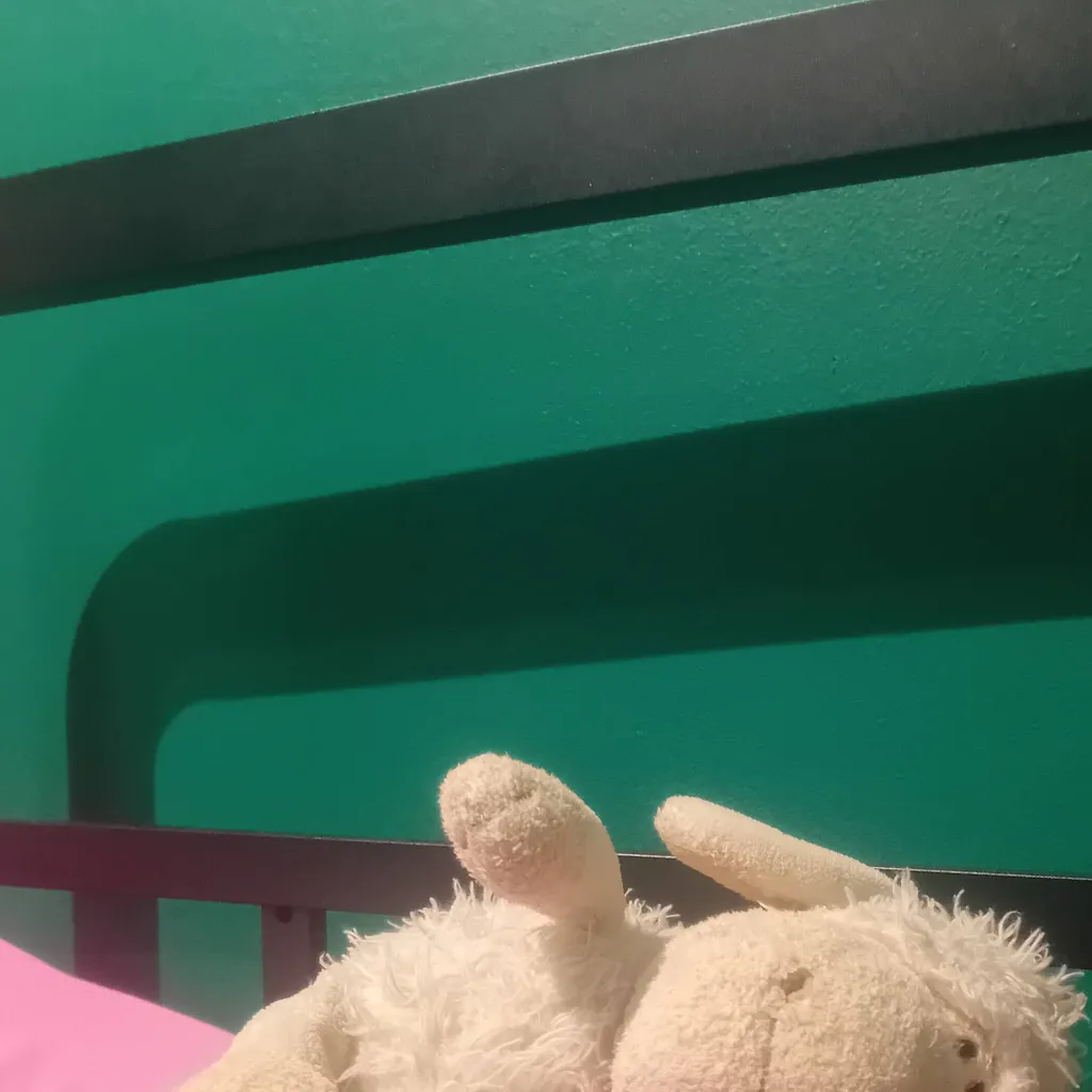 chat with ai character: Sheepy