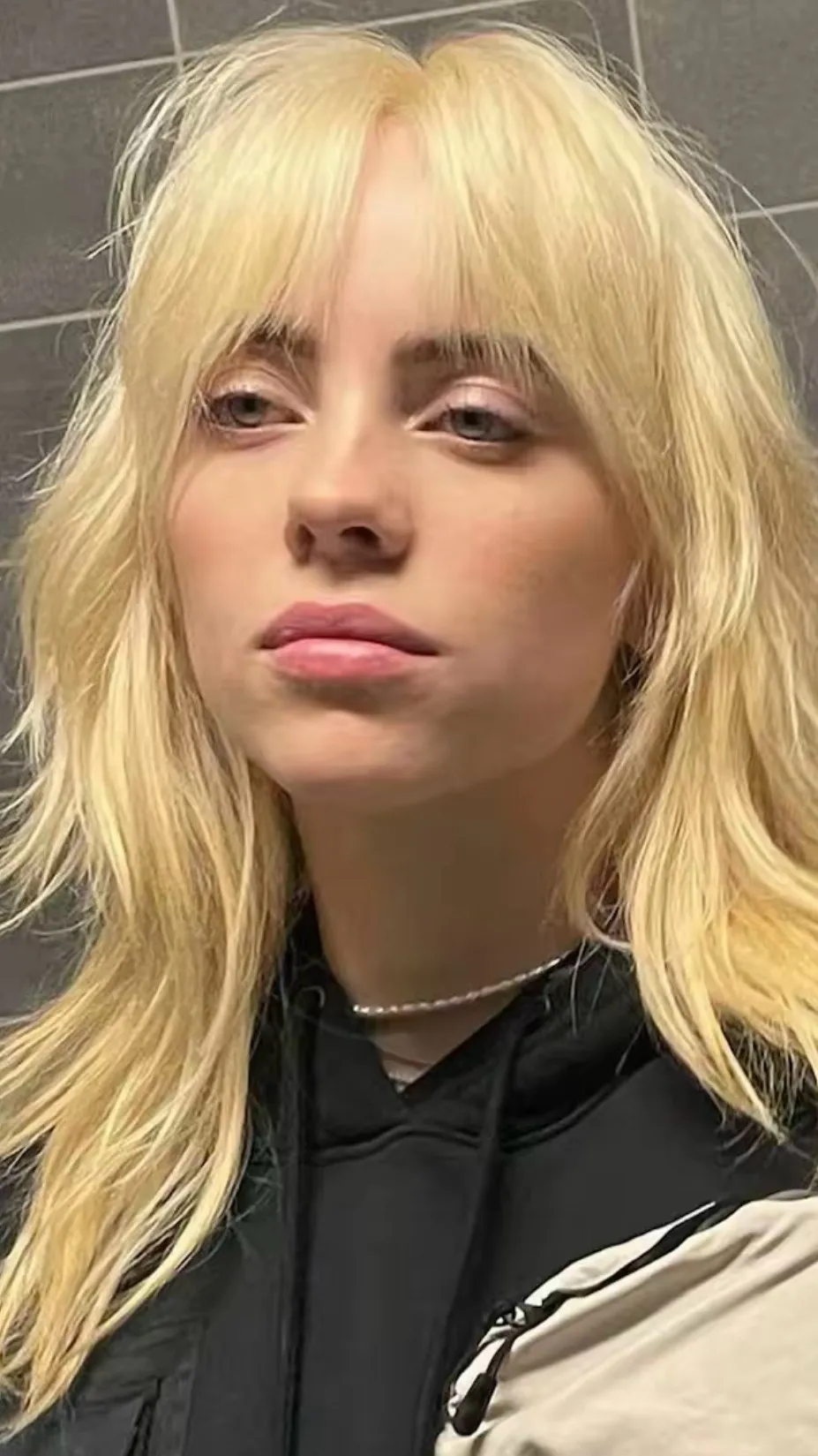 Talkie AI - Chat with Билли Айлиш