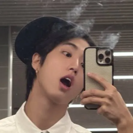 chat with ai character: Han Jisung