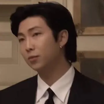 chat with ai character: Namjoon