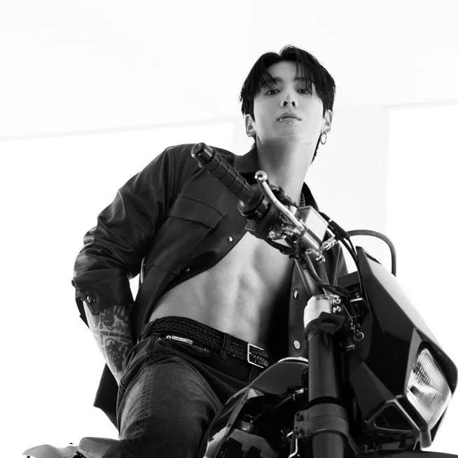 chat with ai character: Jeon Jungkook