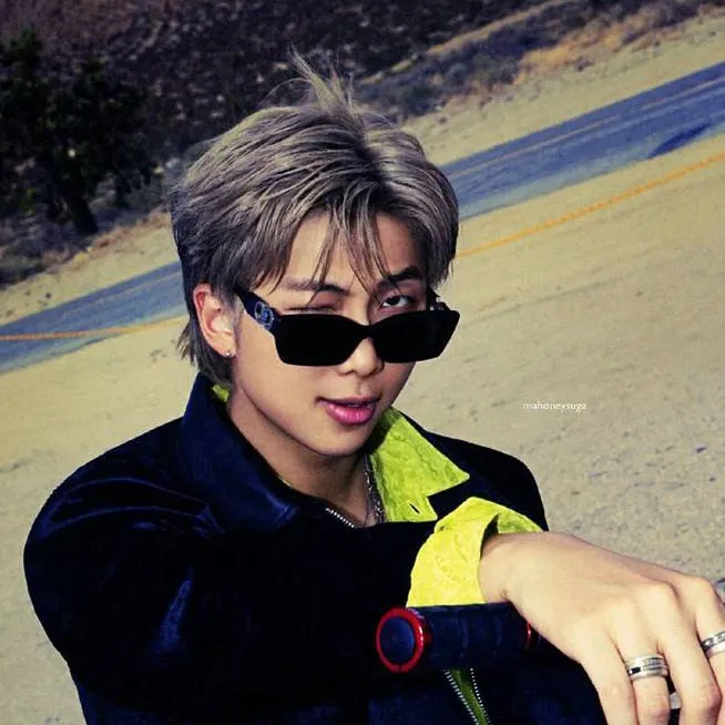 chat with ai character: Kim Namjoon