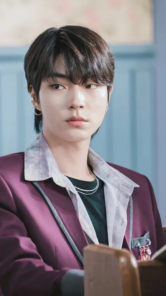 ai character: Seo-jun background