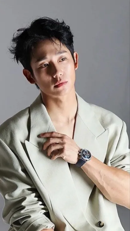 Talkie AI - Chat with Jung Hae-in 