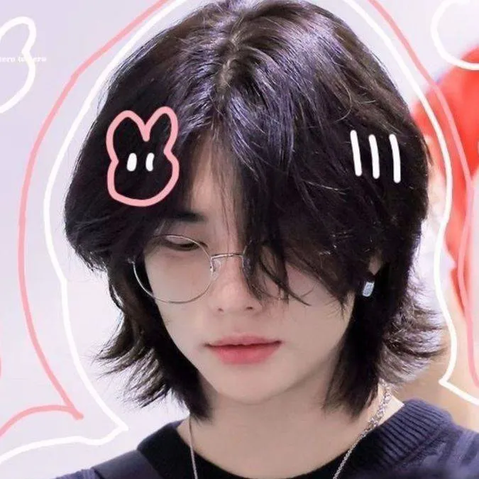 chat with ai character: Felix y hyungjin