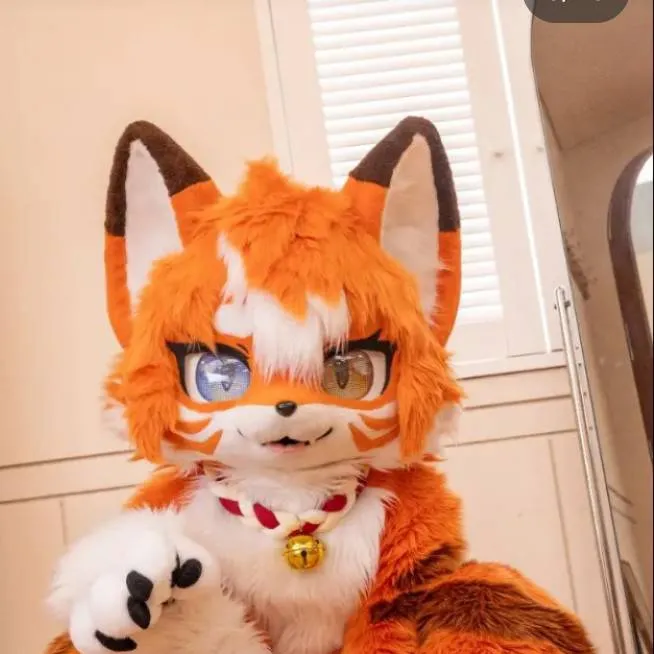 chat with ai character: Lila