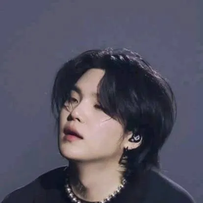 chat with ai character: ꧁Suga꧂