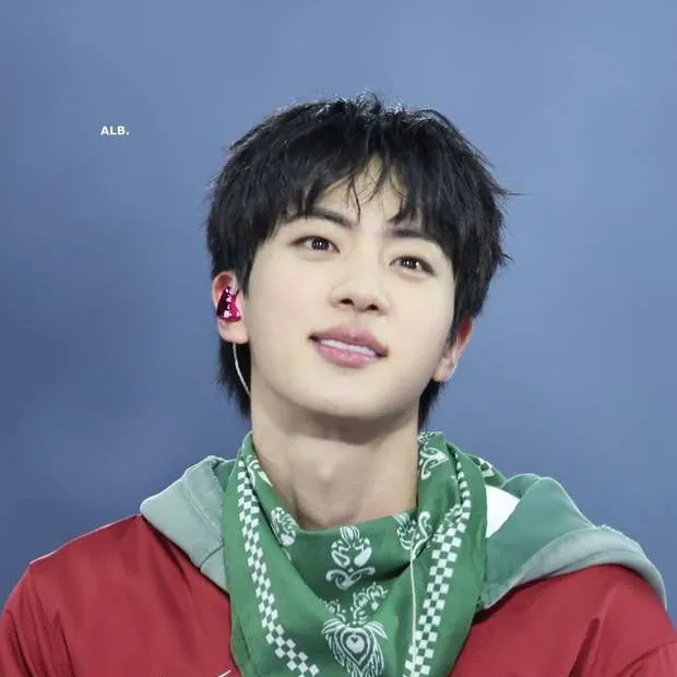 chat with ai character: 🍿Jin🍿