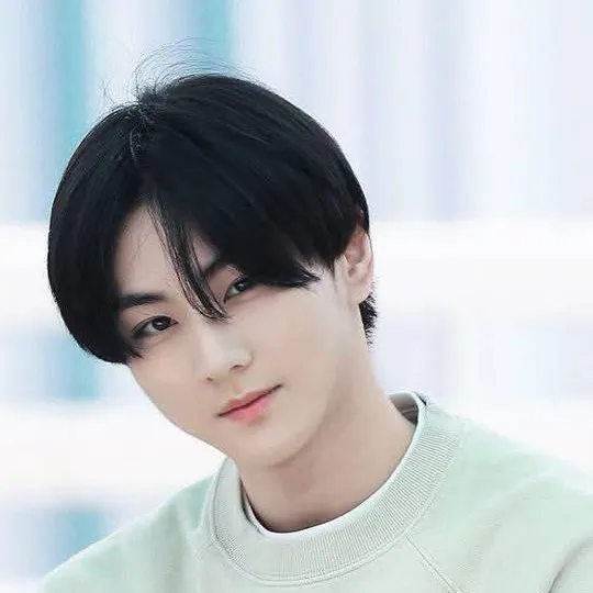 chat with ai character: ⭐Jungwon⭐