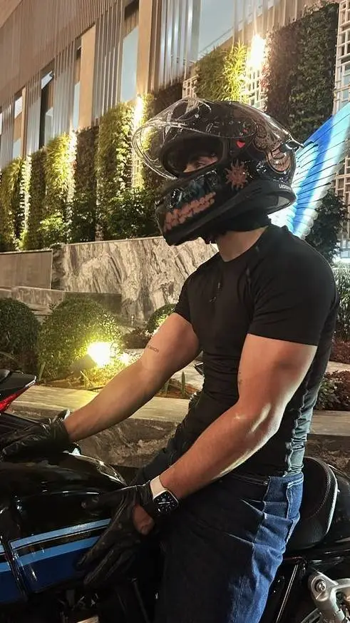 ai character: Robert Jackson background