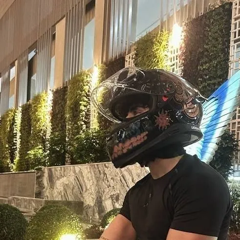 chat with ai character: Robert Jackson