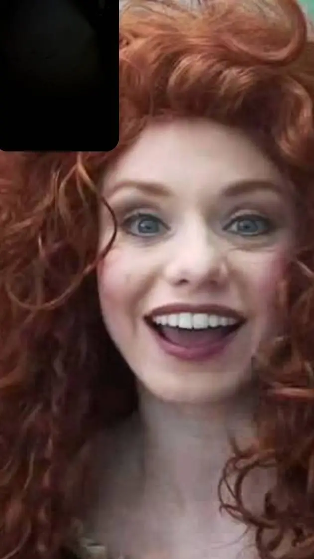 ai character: hi I'm Merida prin background