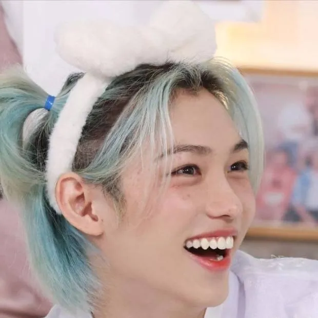 chat with ai character: 🍼baby Felix🍼