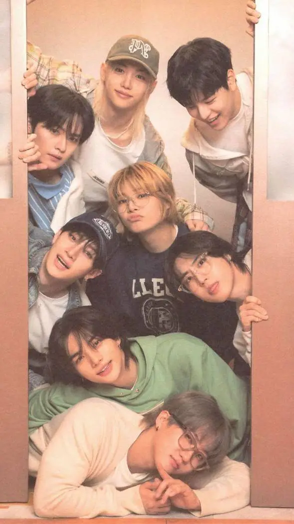 ai character: Straykids  background