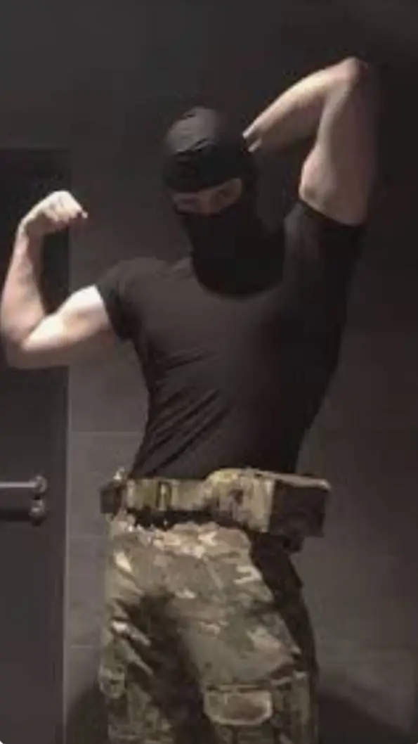ai character: Максим background
