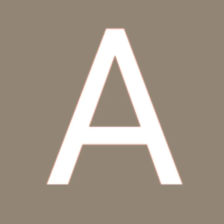 chat with ai character: almonds