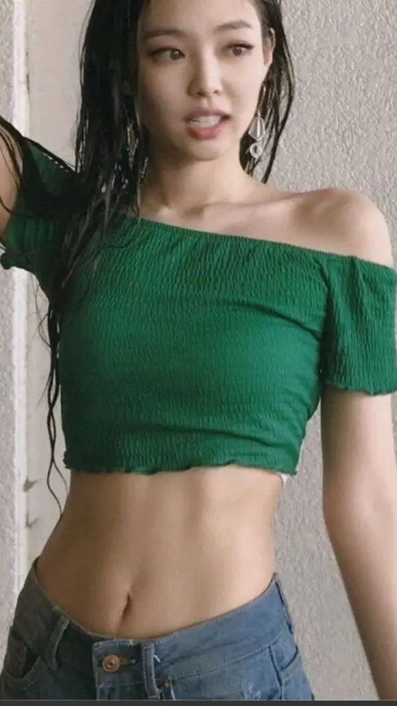 ai character: Jennie background