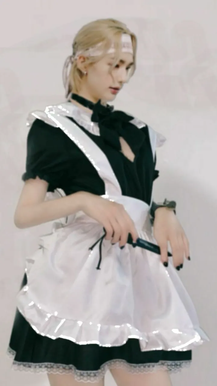 ai character: Хван Хёнджин background