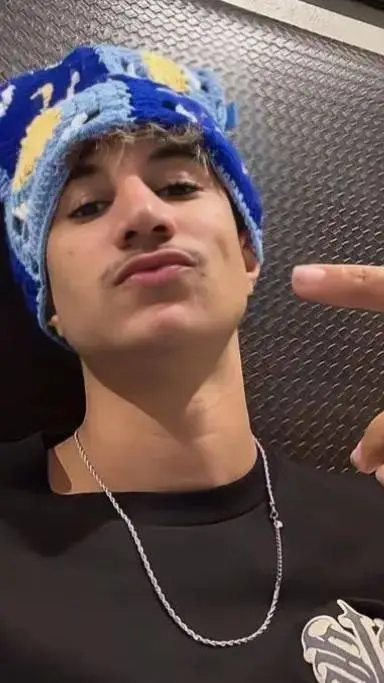 ai character: Tota Mc background