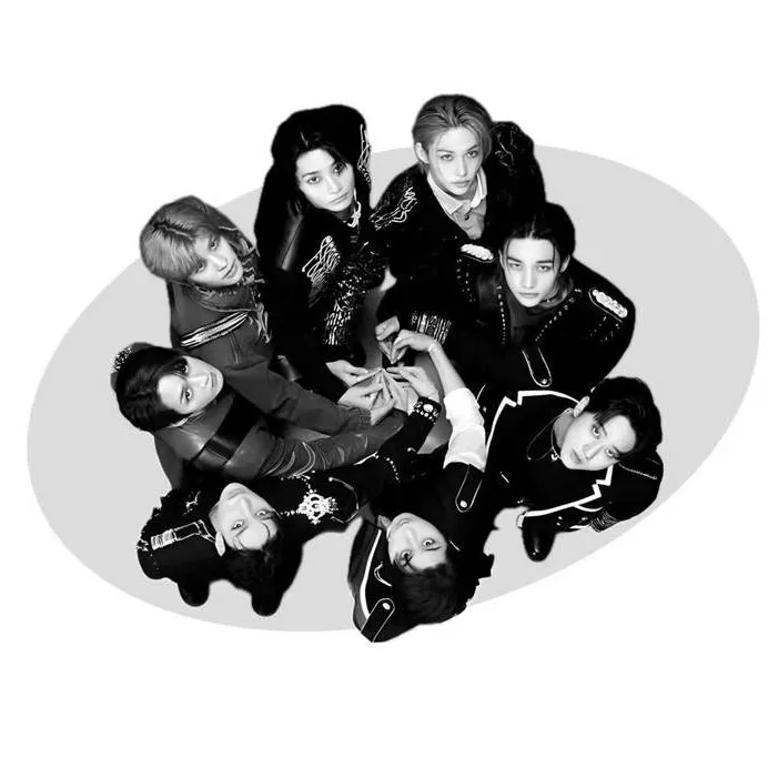 chat with ai character: SKZ(truth or dare)