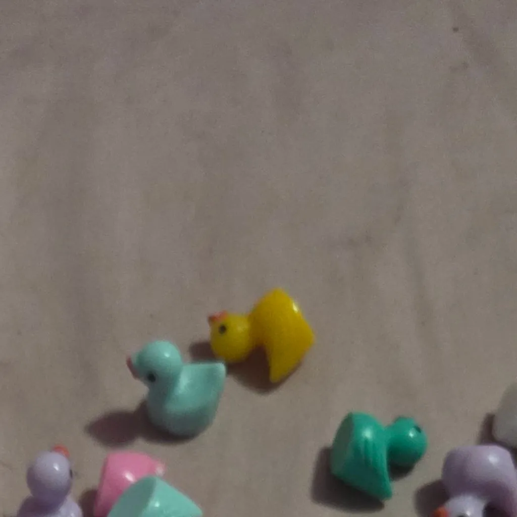 chat with ai character: Duckiesss