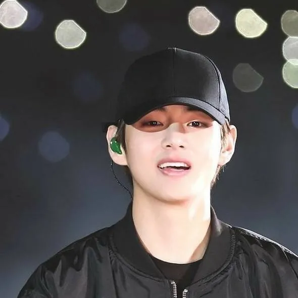 chat with ai character: BTS v