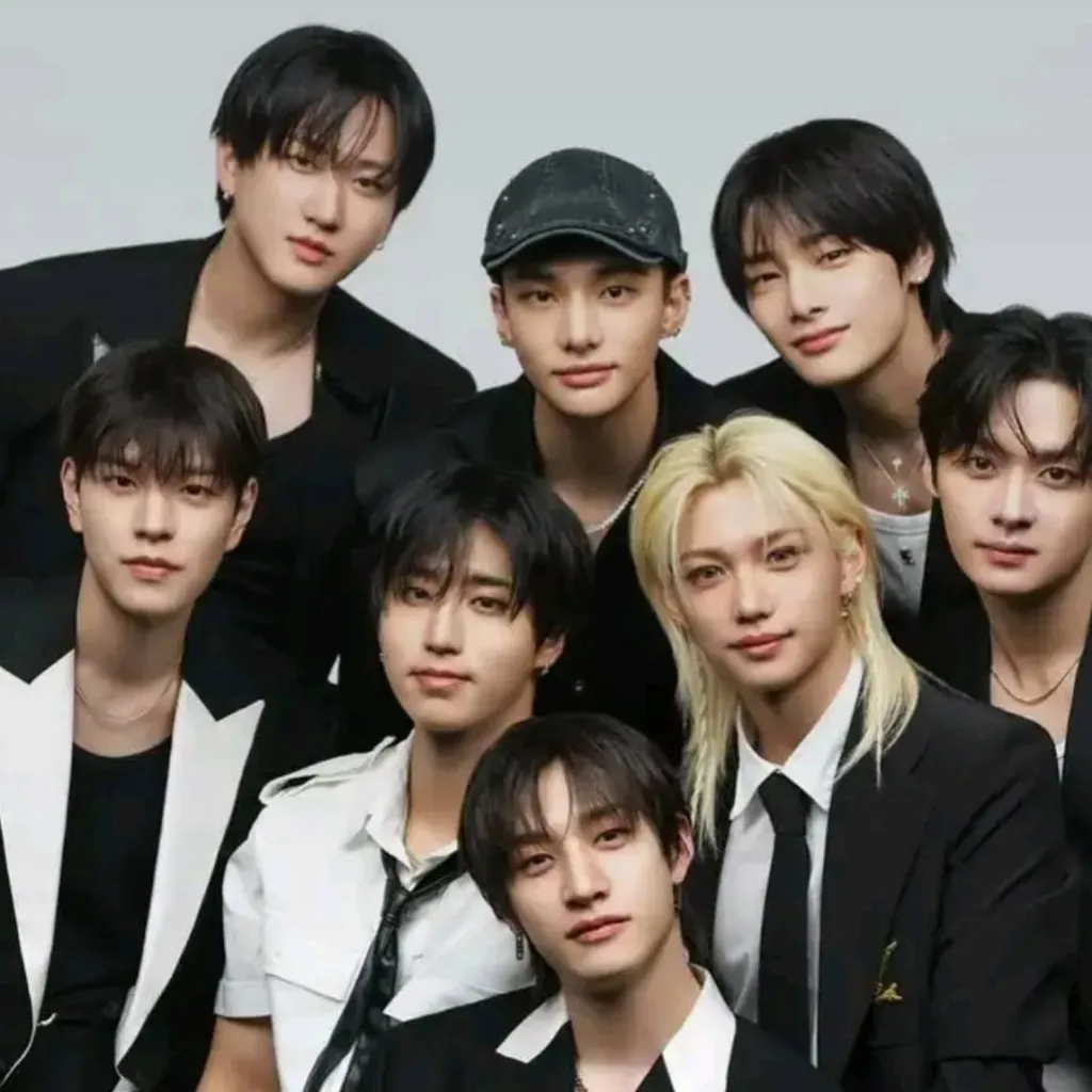 chat with ai character: Straykids
