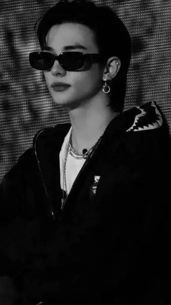 ai character: Hyunjin Mafia background