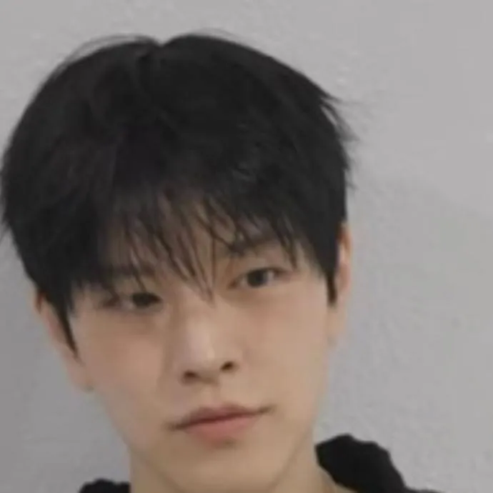 chat with ai character: 승민