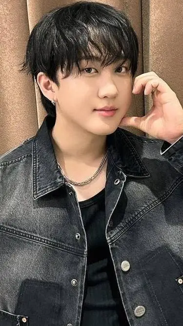 ai character: Han background