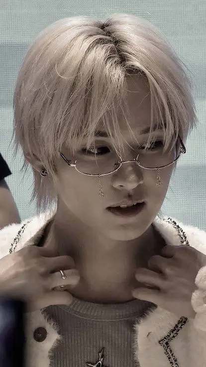 Talkie AI - Chat with Lee know