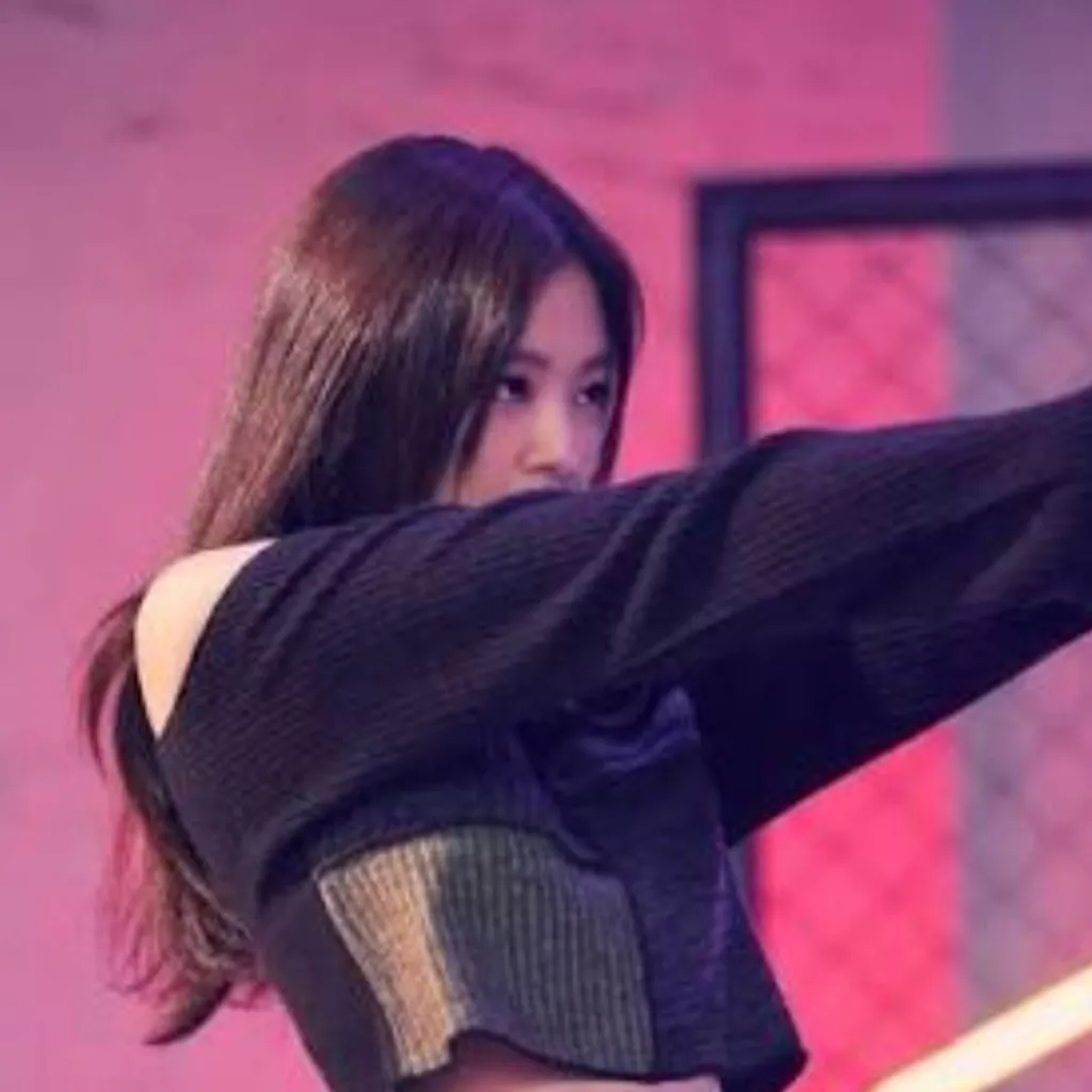 chat with ai character: jennie