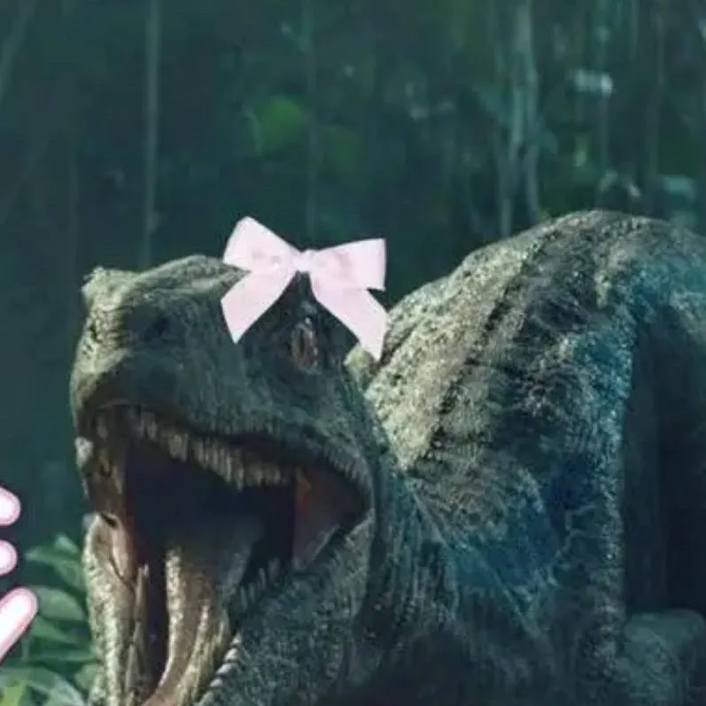 chat with ai character: Velociraptor Blue💙