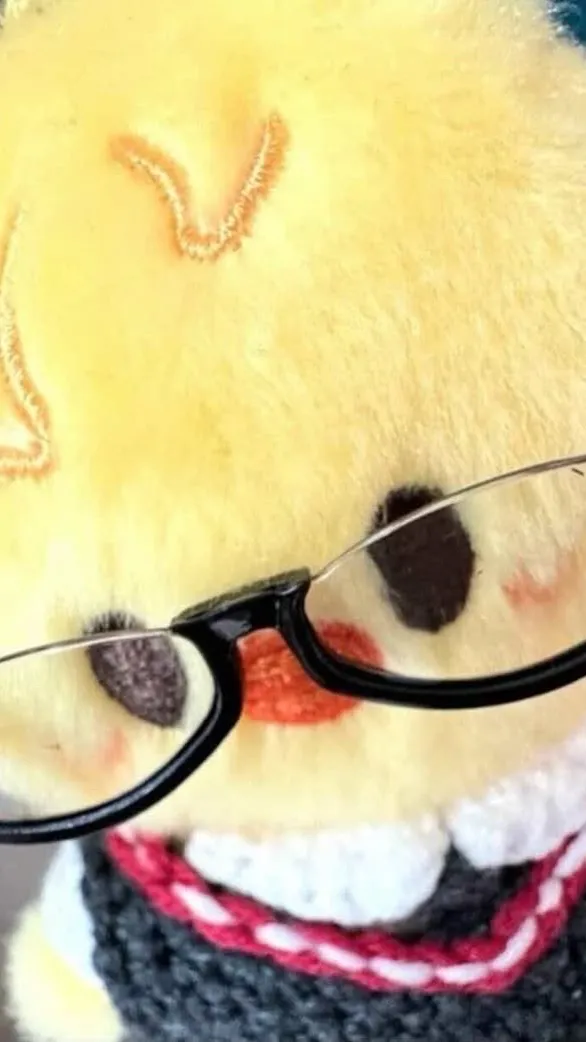 ai character: Felix x you  background