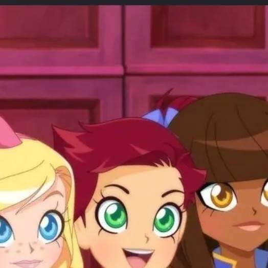 chat with ai character: iris/me taila Aria