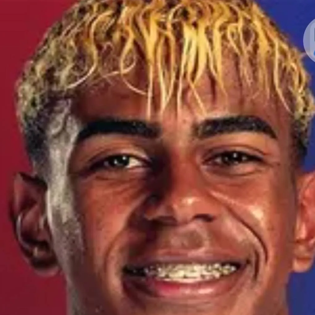 chat with ai character: Match Barça Bayern